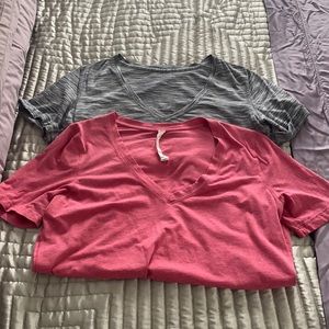 Lululemon V neck tees